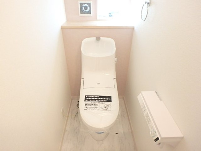 【トイレ】 | 馬場3丁目戸建 | 貸主の入居前に撮影