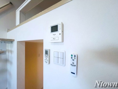 【セキュリティ】 | エスパス・リブレ | モニター付きインターホンです。