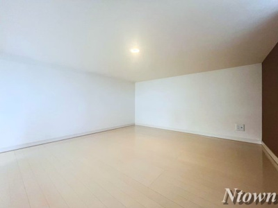 【内装】 | エスパス・リブレ | 明るい色調の室内です