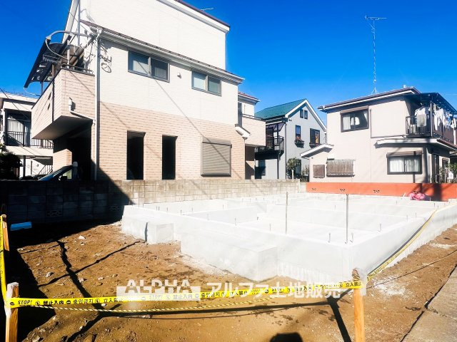 羽村市緑ヶ丘2丁目　全1棟の外観|【full space】
◆気軽に人を招ける◆ゆったりとした住空間に手のぬくもりを感じれるような温かい住まい。そんな環境で暮らしていくうちに僕たちも変わって行く。