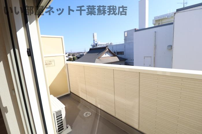 エスペランサ八幡宿のバルコニー|お洗濯にも便利なバルコニー付き