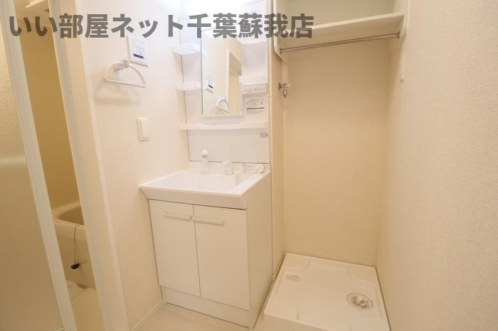 エスペランサ八幡宿の洗面所|コンパクトで使いやすい洗面所