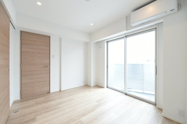 カノン押上の洋室