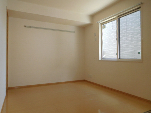 姫路市砥堀のハイツの子供部屋
