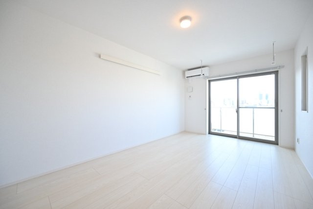 エルミ上落合の洋室