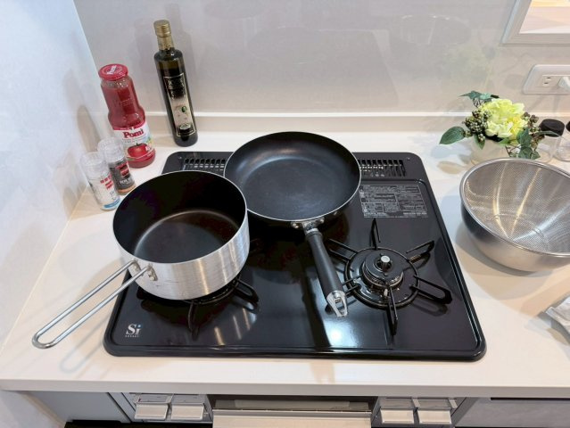 川越市志多町R６　新築一戸建て　A号棟の防犯設備|コンパクトなキッチンで掃除もラクラク