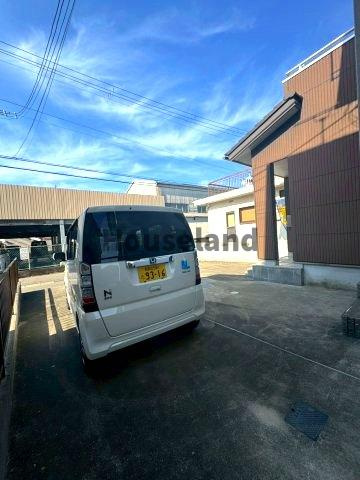 有本戸建の駐車場