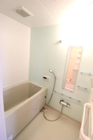 ライフアメニティーの浴室|※別号室参考写真です