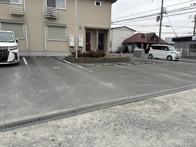 セジュール小川の駐車場