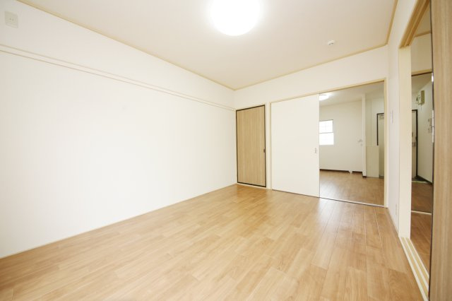 ハイツボニータの収納|別部屋同間取りのお写真となります。参考にご覧くださいませ。