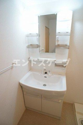 テ・ルサーマＡの独立洗面台|高崎、前橋のお部屋探しはエンドスケープまで！お客様の理想お聞かせ下さい♪