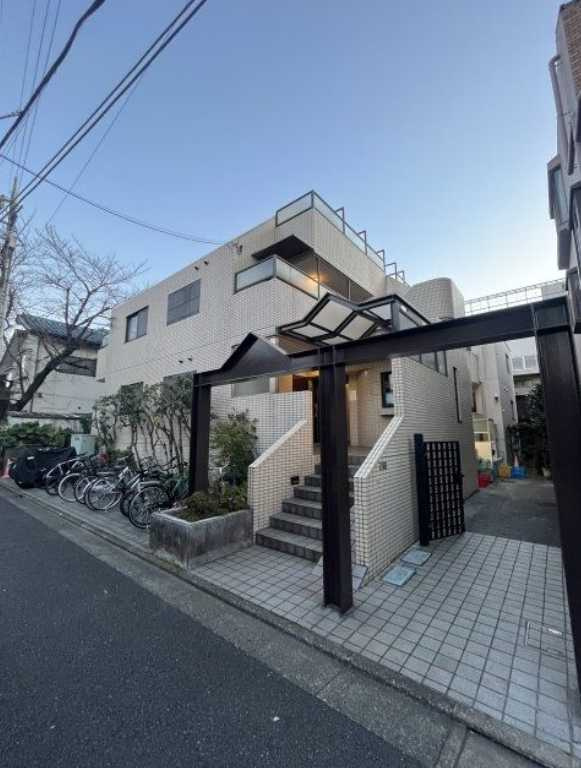 ミリオンコート三軒茶屋　バストイレあり　礼金０　分譲賃貸