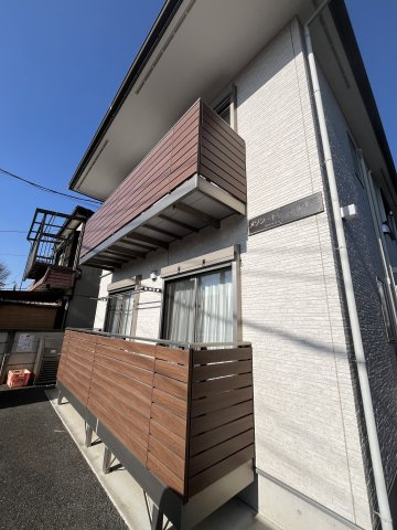 府中市白糸台３丁目のアパートのエントランス