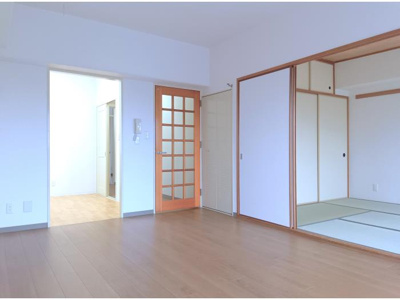 【居間・リビング】 | フレール助松101号棟