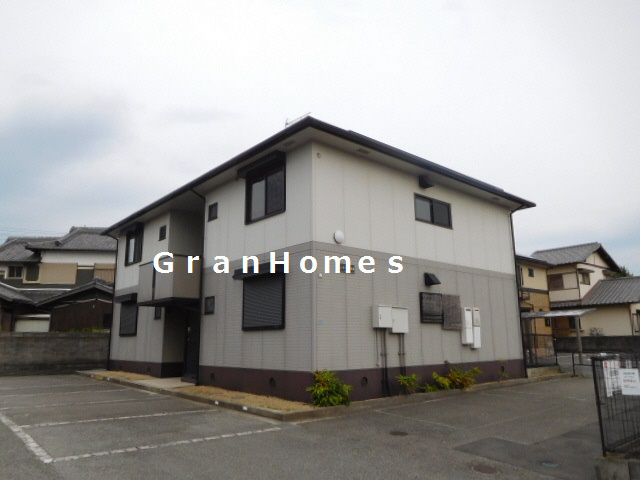 高砂市梅井４丁目のハイツ