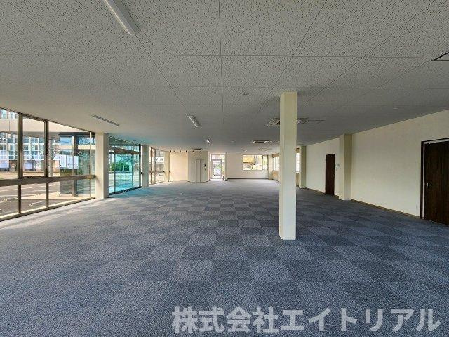 豊田市陣中町2丁目　貸事務所の内装|1階