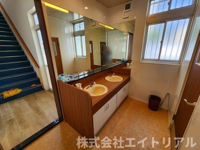 豊田市陣中町2丁目　貸事務所の内装|1階