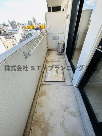 仲介手数料０円！Canal Eastのバルコニー