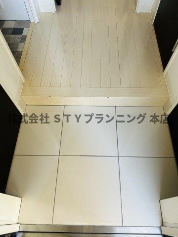 仲介手数料０円！Canal Eastの玄関