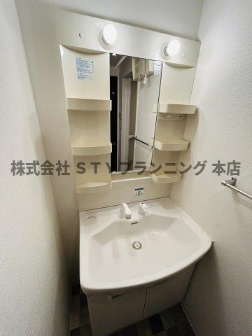 仲介手数料０円！Canal Eastの独立洗面台