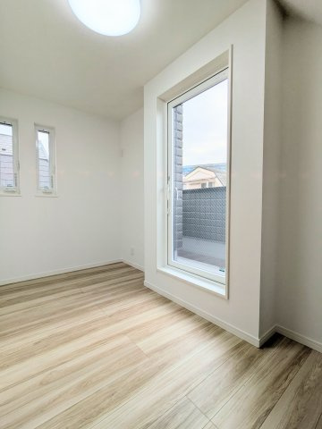 葛飾区奥戸２丁目の新築戸建の洋室|～居室写真～