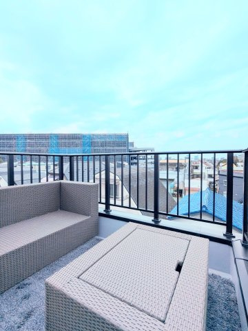 葛飾区奥戸２丁目の新築戸建のバルコニー|～広々ルーフバルコニー写真～