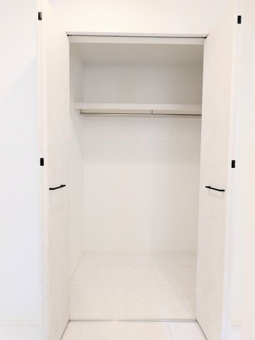 葛飾区奥戸２丁目の新築戸建の収納|～2階 収納写真～