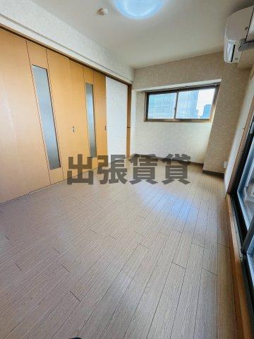 仲介手数料０円！サン・サカエビルの居間・リビング