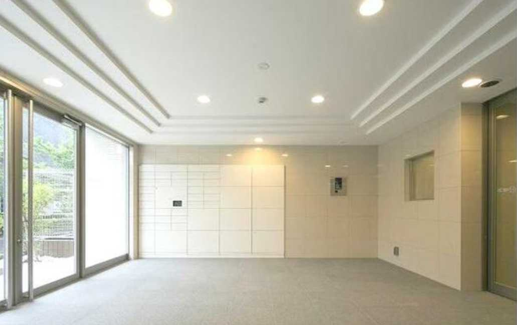 ウィルテラス用賀　ネット０　宅配BOX　ペット相談のロビー