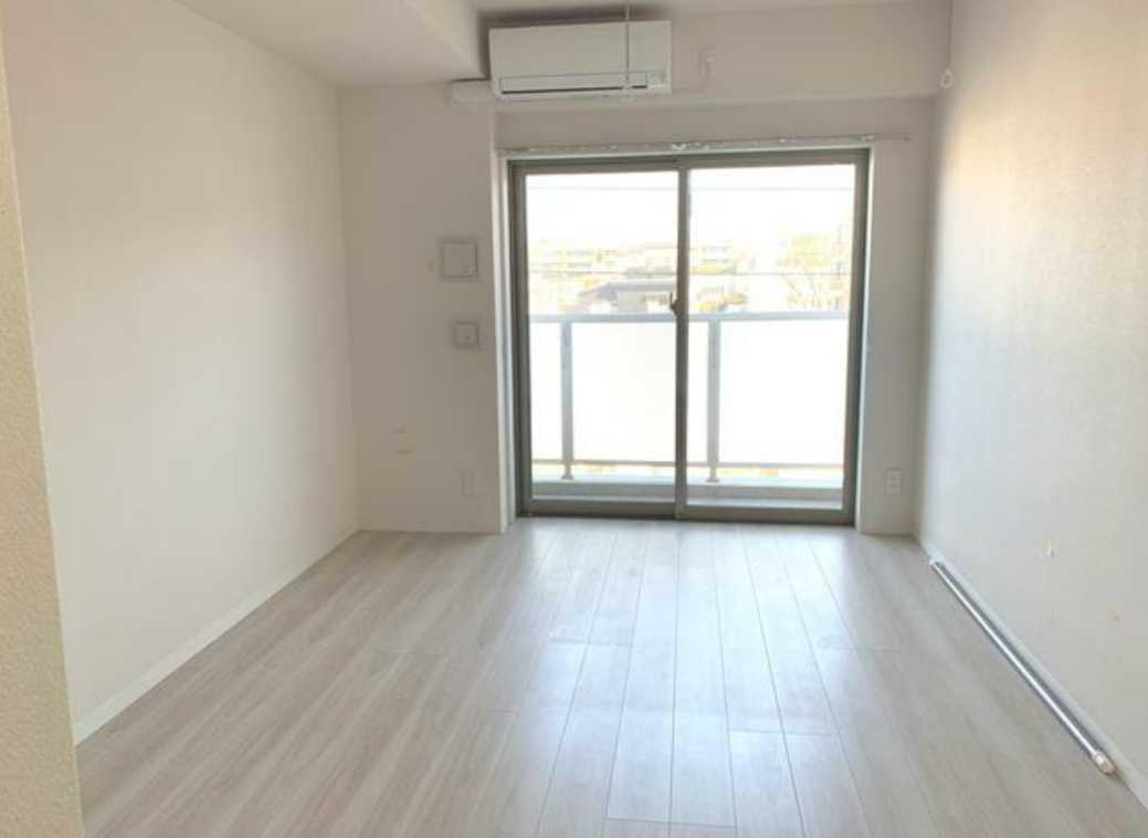 ウィルテラス用賀　ネット０　宅配BOX　ペット相談の居間・リビング