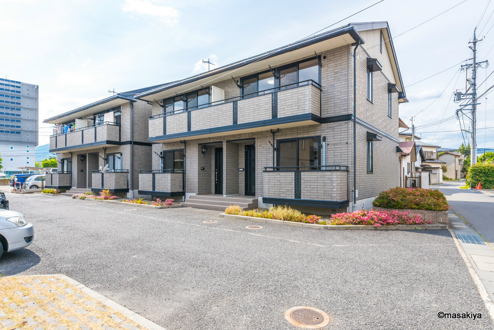 アン岳樹　Bの外観