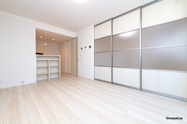 トリシアの居間・リビング