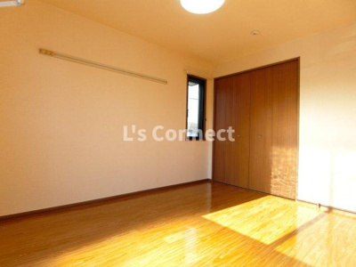 【内装】 | ハイカムール八乙女ＳＴⅠ | ＤＫと隣の洋室は繋げて使うこともできます。