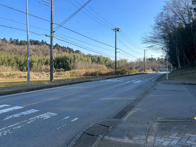 八街市大関佐倉台　山林の周辺
