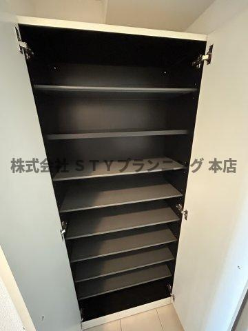 仲介手数料０円！EXE原の収納