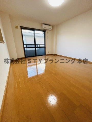 仲介手数料０円！Annex121の居間・リビング