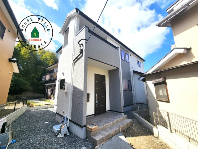 糟屋郡篠栗町中央4丁目第12-1棟（1号棟）の前面道路含む現地写真|見学の時間などお気軽にお問い合わせ下さい。