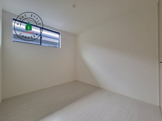 福岡市南区西長住2丁目第2-5棟（1号棟）の内観：施工例|柔らかい陽光が差し込む明るいお部屋を演出する設計。彩光の取れる窓が気持ちの良いお部屋を創り上げます。