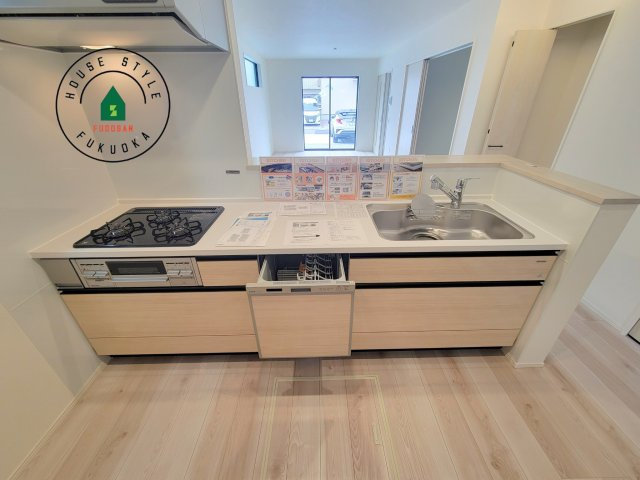 福岡市南区西長住2丁目第2-5棟（1号棟）の内観：施工例|キッチン。グリル・食器洗い乾燥機・浄水器も完備。