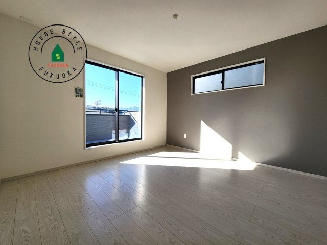 福岡市南区西長住2丁目第2-5棟（4号棟）の内観：施工例|主寝室には収納力に優れたクローゼットがありますので、お部屋もすっきり片付きます。