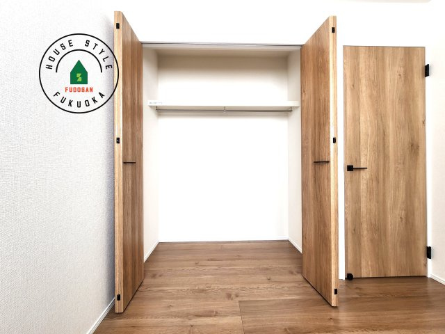 福岡市東区舞松原5丁目第4-2棟（1号棟）の内観：施工例|大きなスペースがあり、収納には困りません。