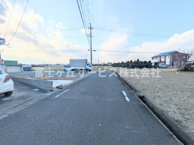 【前面道路含む現地写真】 | 浜松市浜名区善地 中古戸建て | 前面道路です