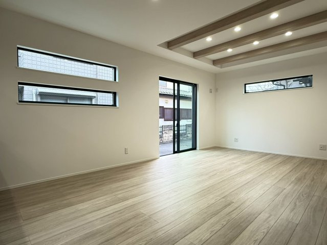 川越市砂第4期　新築一戸建ての居間・リビング|ゆったり過ごせるリビングです