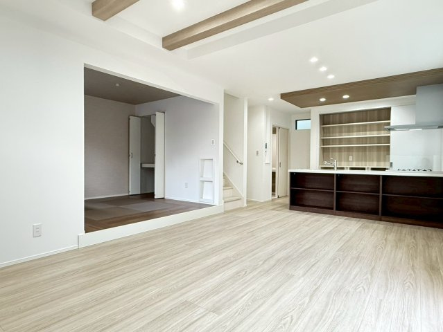 川越市砂第4期　新築一戸建ての居間・リビング|おしゃれな居間です