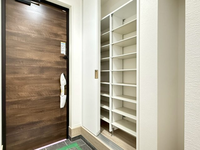 川越市砂第4期　新築一戸建ての玄関|玄関です