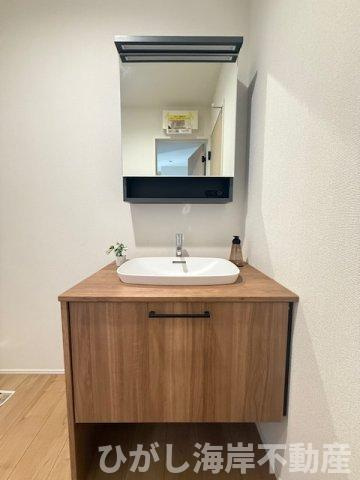 茅ヶ崎市萩園　新築戸建　全２棟の独立洗面台|洗面化粧台