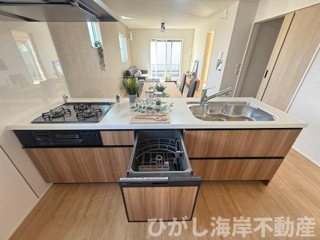 茅ヶ崎市萩園　新築戸建　全２棟のキッチン|食洗器付きシステムキッチン