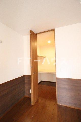 ヴェール鷹之台の収納|ウォークインクローゼット