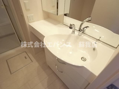 【洗面所】 | ラテル | ゆったりとスペースのある洗面所