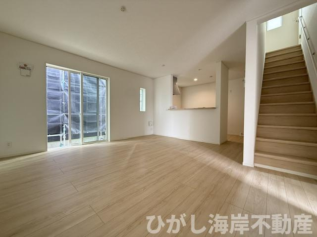 平塚市御殿4丁目  　新築戸建　全8棟の居間・リビング|16.7帖　LDK
